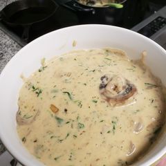 A picture of Mushroom soup.