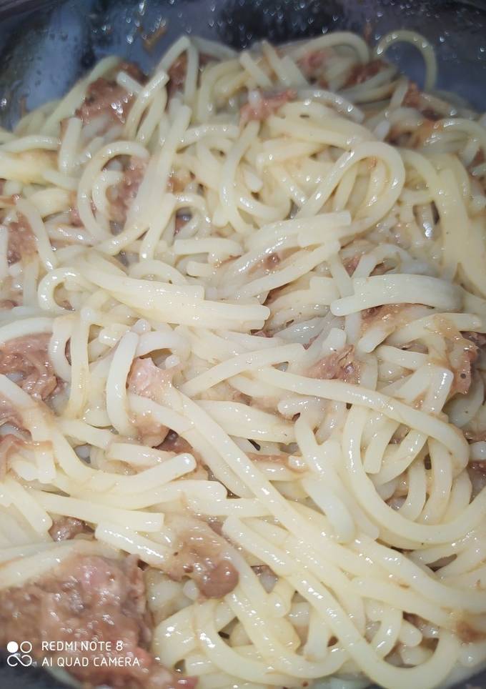 Вермишель с тушёнкой