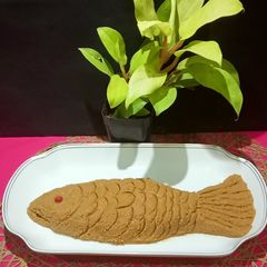 A picture of Nolen Gurer Makha Chenar Sandesh.