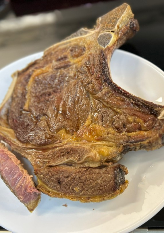 Una foto de Chuletón el Airfryer Cosori