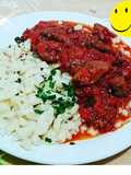 Gulasch mit Spätzle (ñoquis)