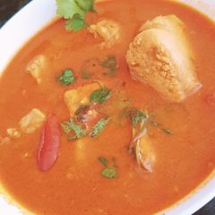 A picture of Salmon fillet curry.