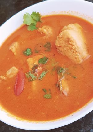 A picture of Salmon fillet curry.