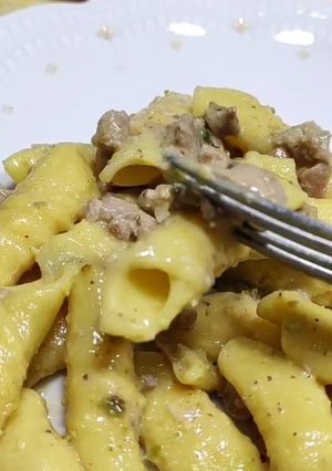 Foto di Garganelli con tonno e crema di pistacchio 😉