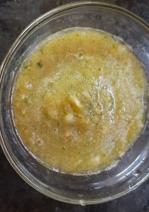 A picture of Cucumber and tomato chutney.