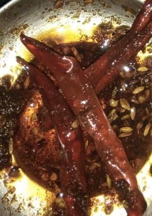A picture of Sweet marsala red chilli.