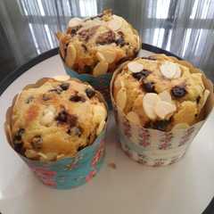 A picture of Milk muffin super easy.