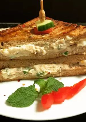 A picture of Double Egg Sandwich.