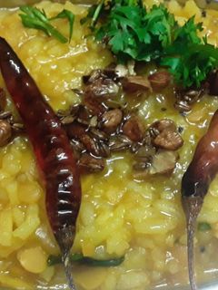 दाल खिचडी (dal khichdi recipe in marathi) रेसिपी चे मुख्य फोटो