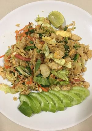 รูปของ “ข้าวผัดอกไก่”