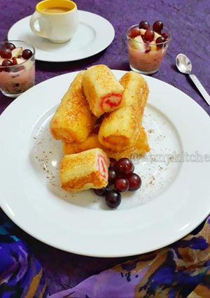 A picture of French Toast Roll Ups.
