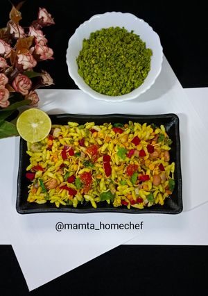A picture of Dry Bhel.