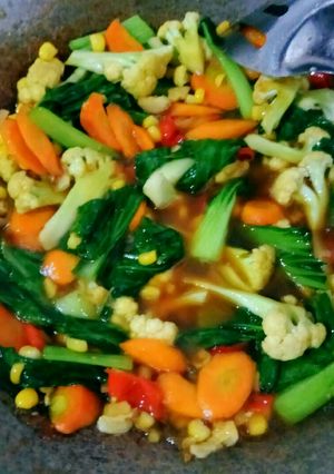 Foto resep Tumis wortel sawi daging