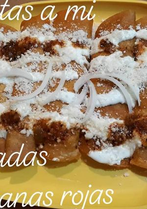 Una foto de Enchiladas mexicanas rojas