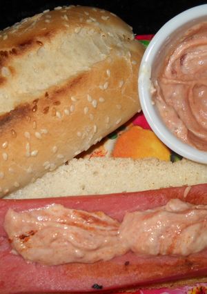 Una foto de Salsa para panchos de morrón quemado