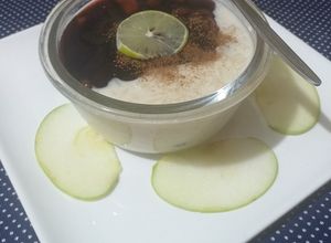 Una foto de Arroz con leche y mazamorra morada (estilo peruano)