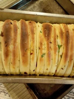 A picture of Pull apart Bread.