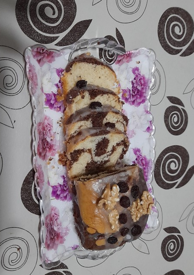 Una foto de Budín marmolado económico