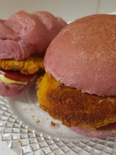 Una foto de PAN ROSA 🌸| Pan de remolacha