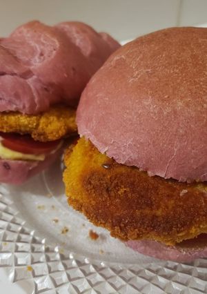 Una foto de PAN ROSA 🌸| Pan de remolacha