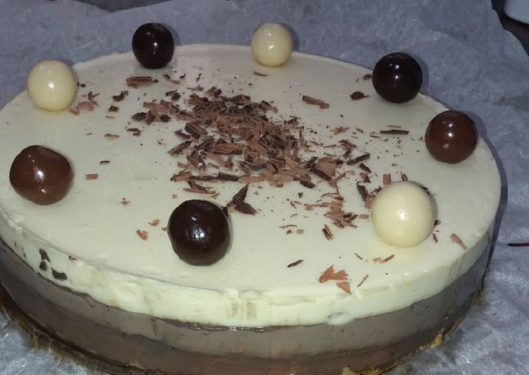 Tarta de 3 chocolates