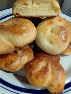 Una foto de Pan Casero (Rosquillas dulces con pasa uva)