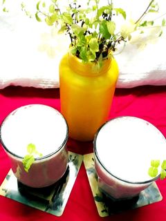 পুদিনা লস্যি (pudina lassi recipe in Bengali) রেসিপির প্রধান ছবি
