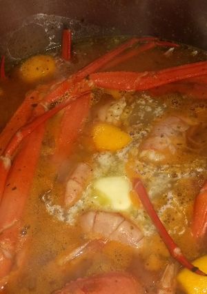 A picture of Salvadoreño crab boil.