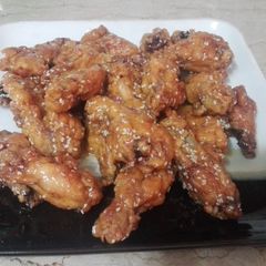 Honey wings A picture of Honey wings.