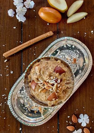 A picture of Ber aur samak ke chawal ka halwa.