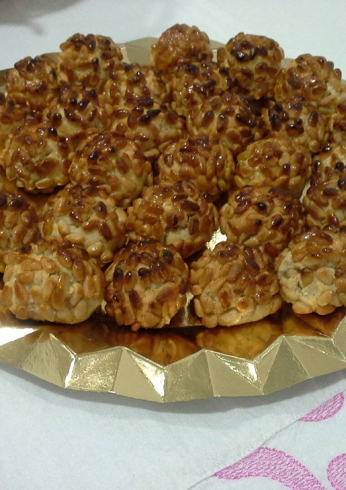 Una foto de Panellets de piñones