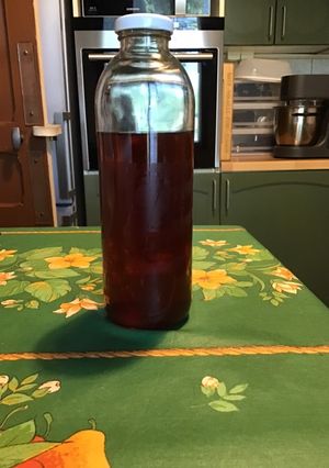 Une photo de Vinaigre de fleurs de ciboulette