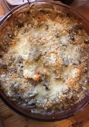 Une photo de Gratin de champignons de Paris sauce trois fromages ail et persil