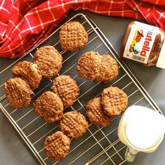 A picture of Oatmeal banana nutella cookies.