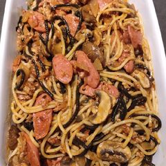A picture of Mix Colored Spaghetti.