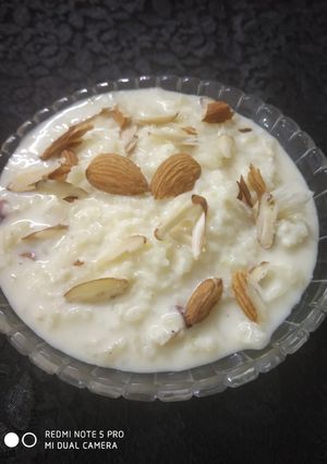 A picture of Rice kheer.