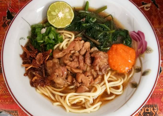 Anti Ribet, Bikin Mie Kangkung Enak &amp; Gurih Simpel