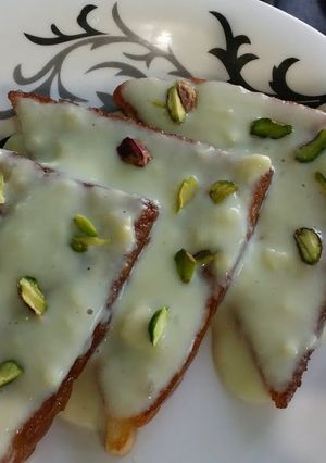 A picture of Shahi tukda.