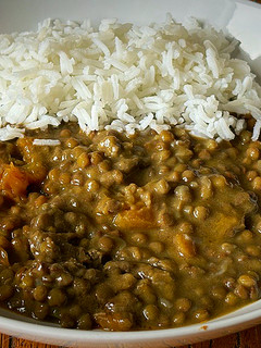 Una foto de Curry rojo de lentejas con calabaza