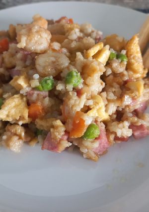 Una foto de Arroz tres delicias.