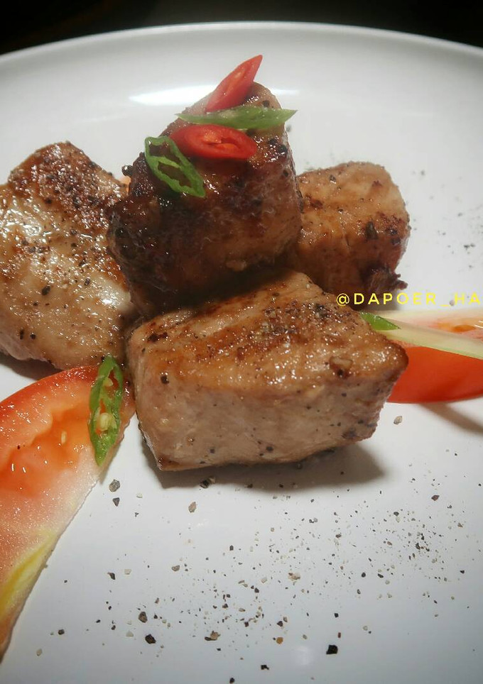 Foto resep Steak Tuna (Simple Grilled Tuna with Blackpepper)