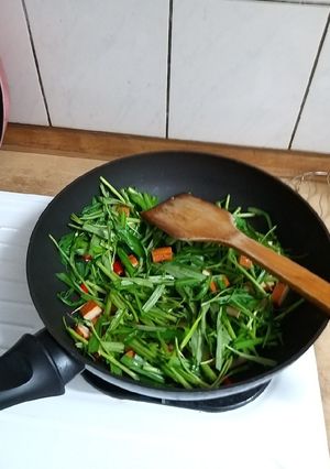 空心菜炒豆干 的食譜成品照片
