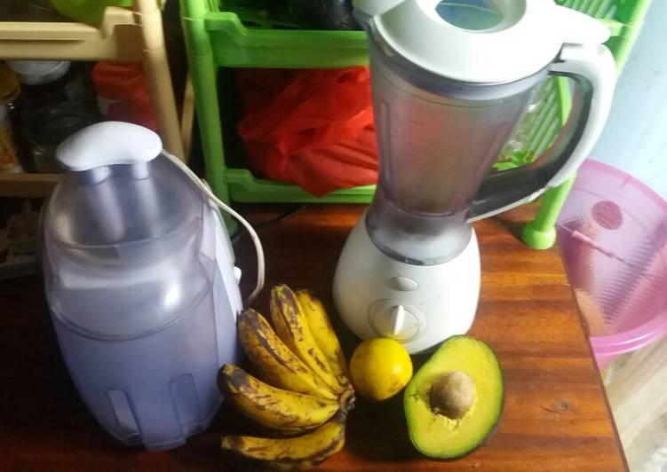 Avocadao, banana and orange juice