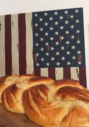 A picture of Franks Heavenly Braided Bread.
