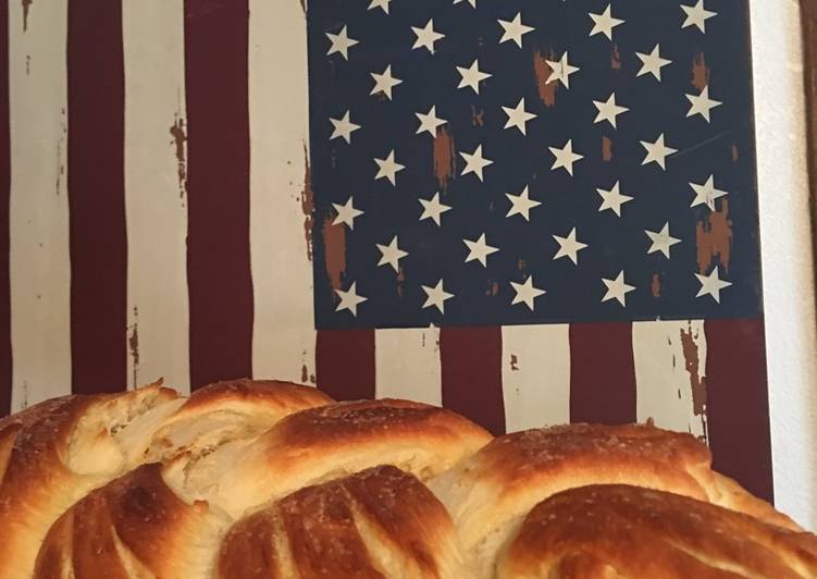 Recipe of Any-night-of-the-week Franks Heavenly Braided Bread