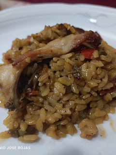 Una foto de Arroz seco con conejo
