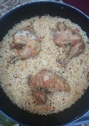 A picture of Chicken Pulao.