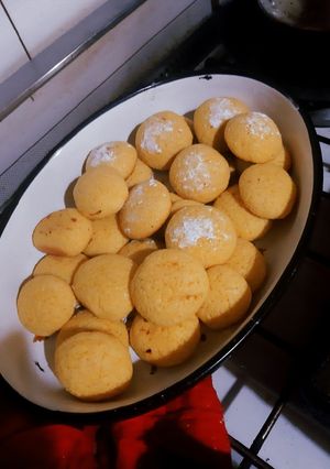 Una foto de Galletitas de polenta 🌽🍪