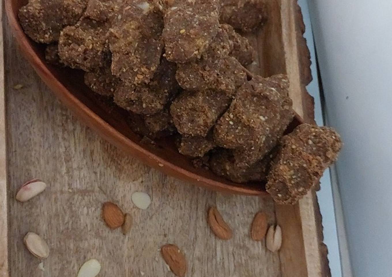 Flaxseed pinni