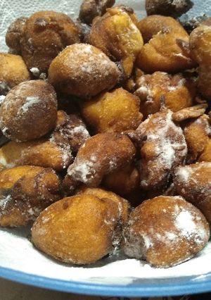 Una foto de Buñuelos con manzana 🍏